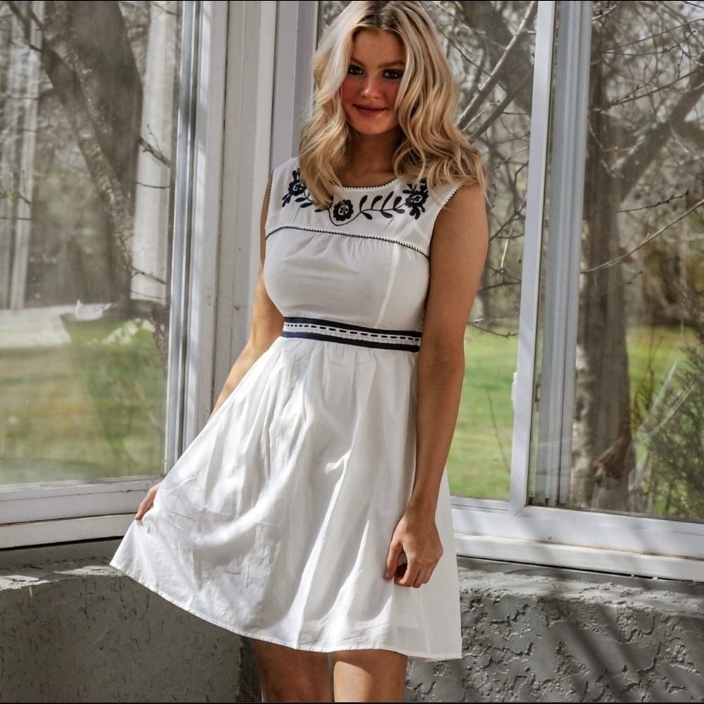 The ELISE Embroidered A-Line Dress - Picture 2 of 7
